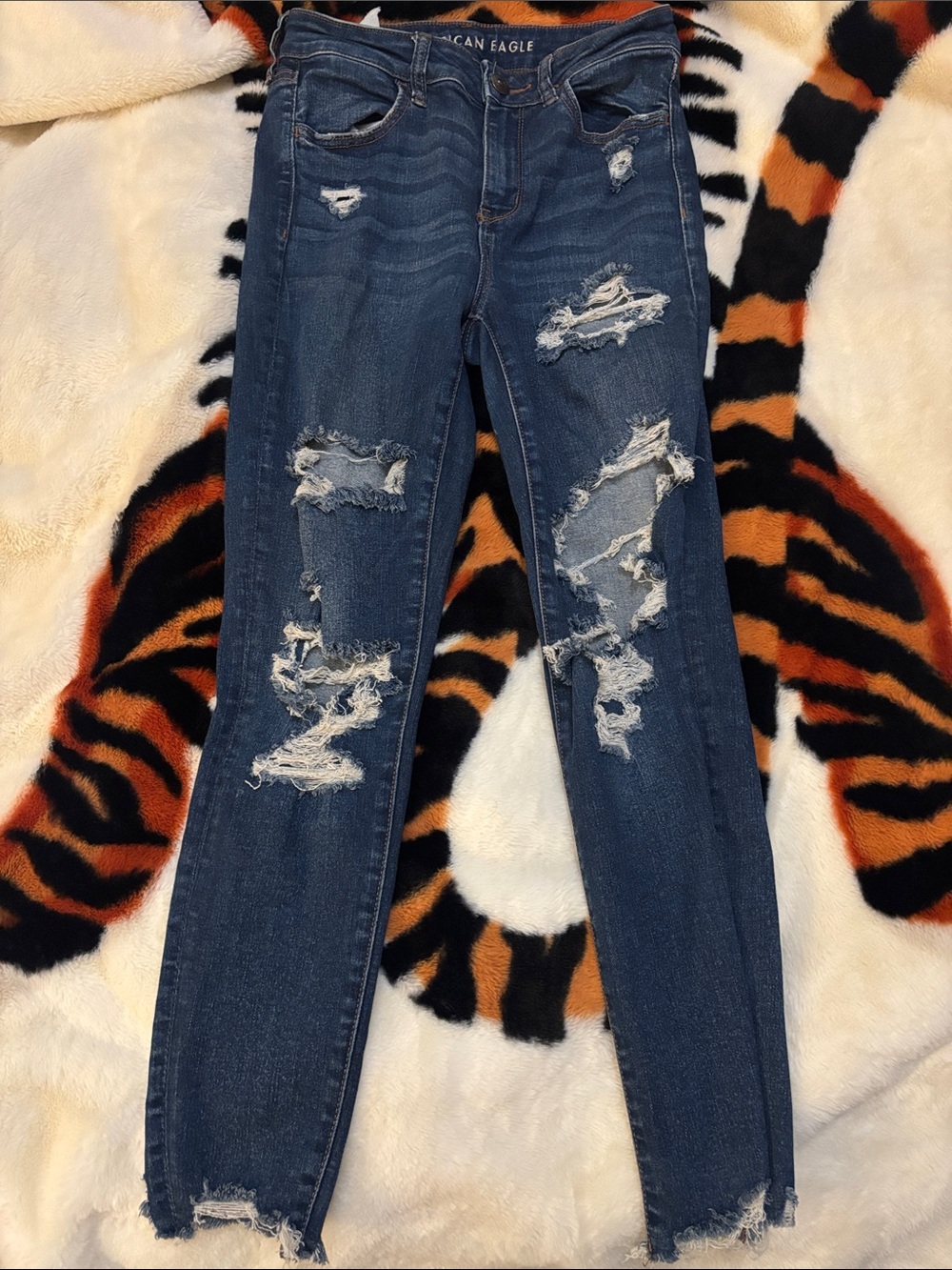 American Eagle Outfitters Distressed Skinny Jeans - Blue